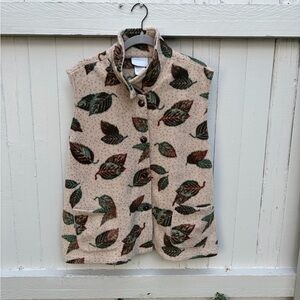 Blair Leaf Patterned Fleece Vest